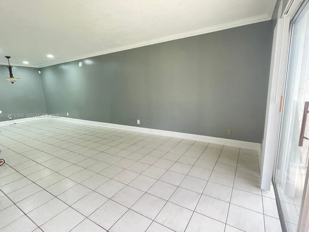 3280 Spanish Moss Ter #103 Lauderhill, FL 33319
