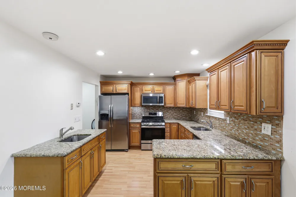 451 Rose Court Lakewood, NJ 08701