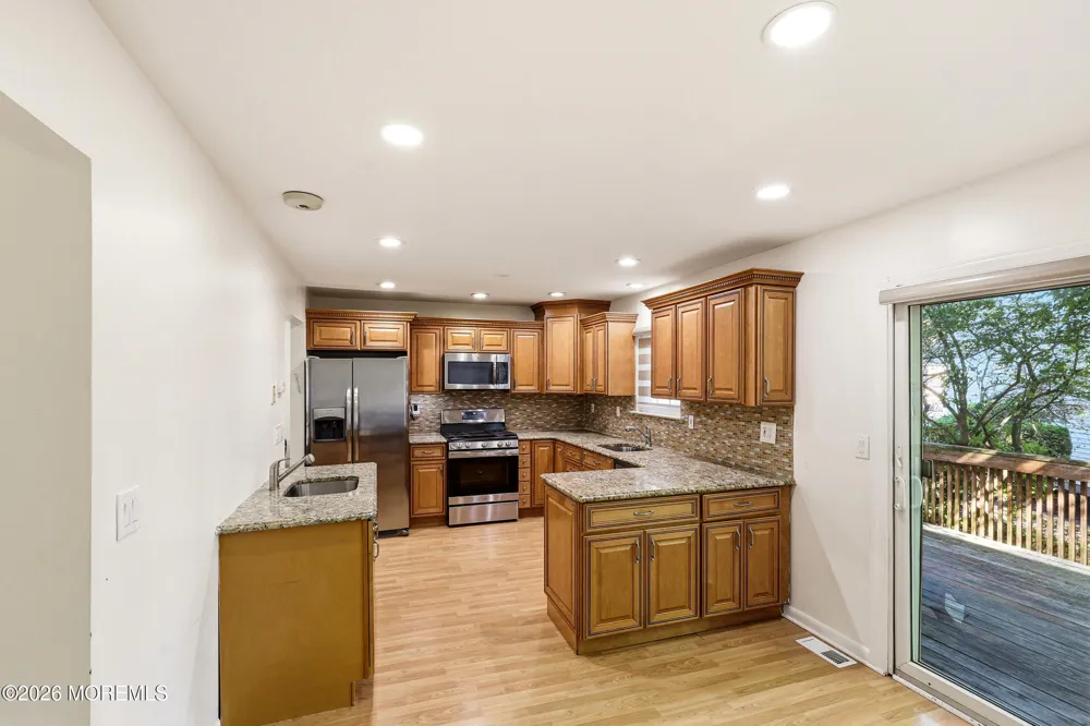 451 Rose Court Lakewood, NJ 08701