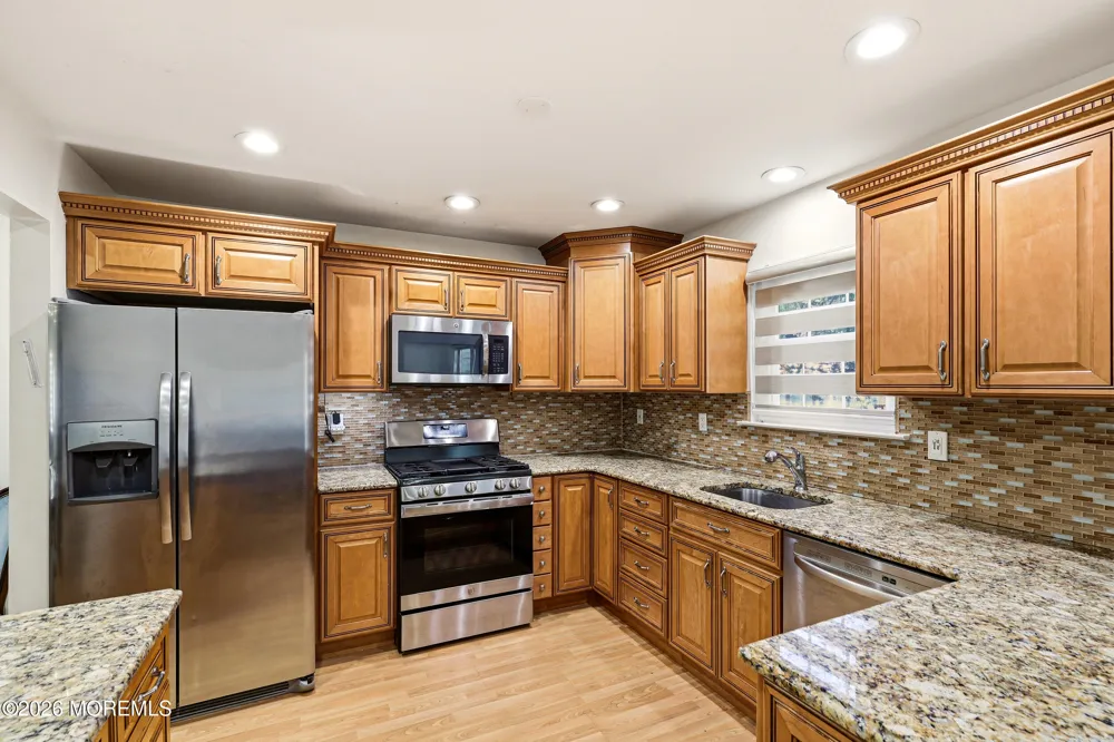 451 Rose Court Lakewood, NJ 08701