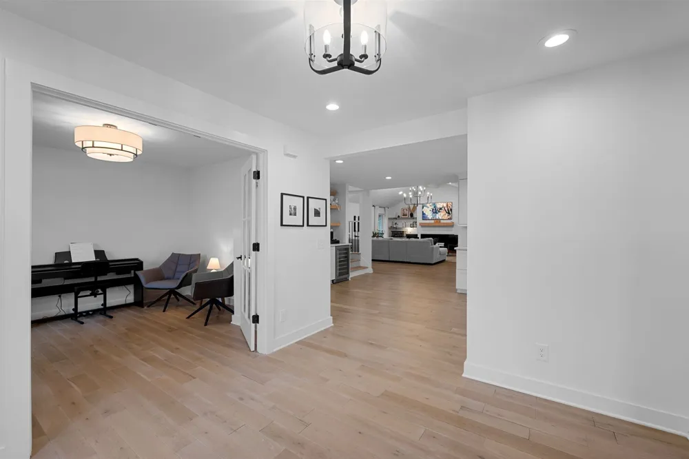 814 Wilson Pike Brentwood, TN 37027