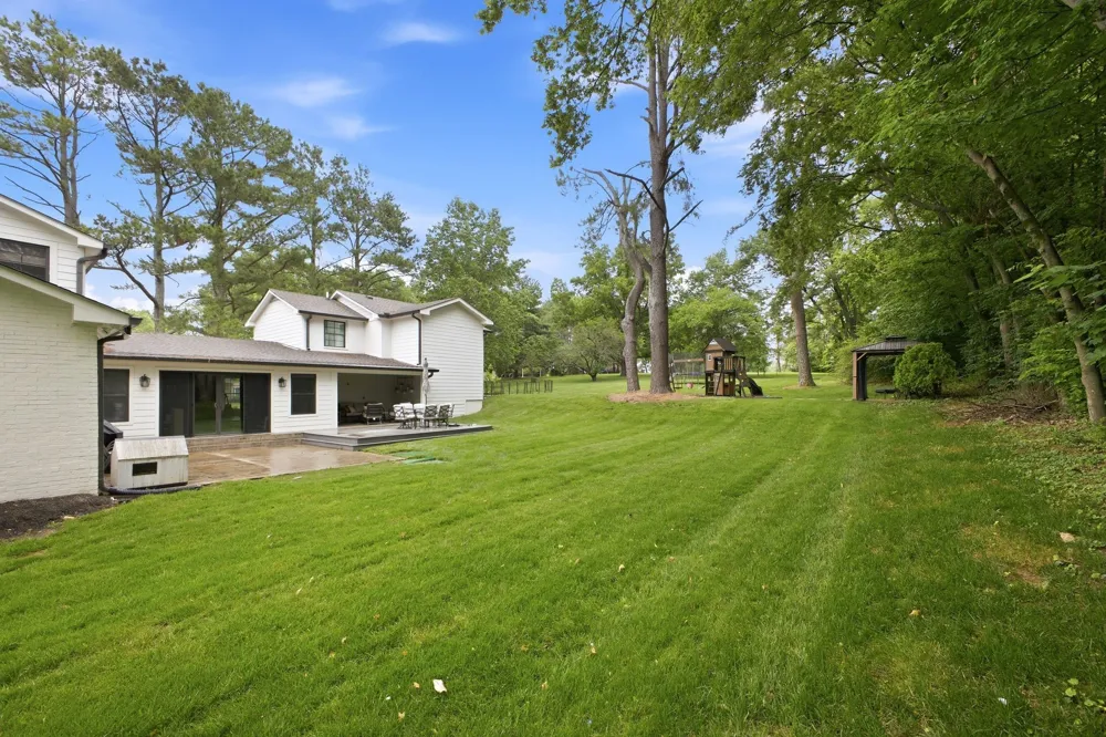 814 Wilson Pike Brentwood, TN 37027