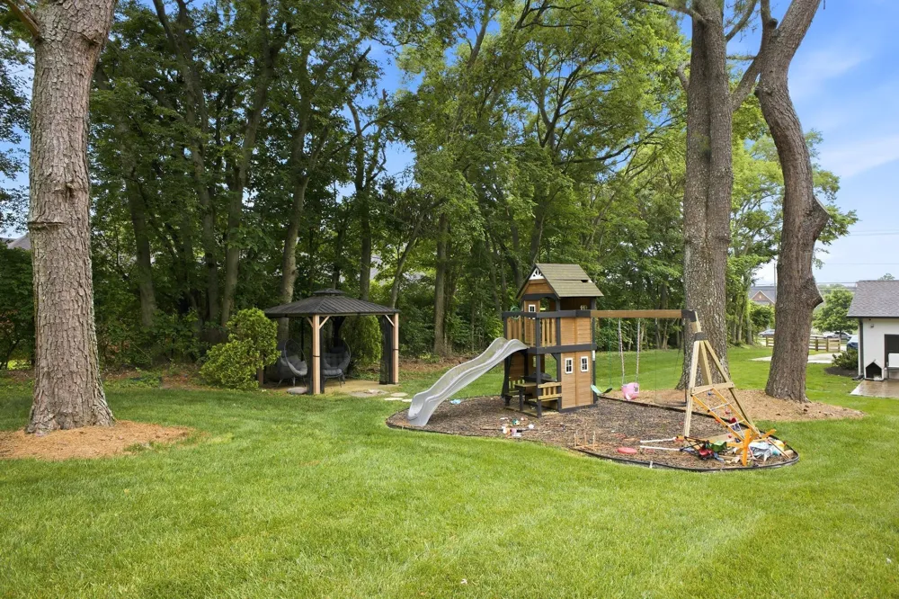 814 Wilson Pike Brentwood, TN 37027