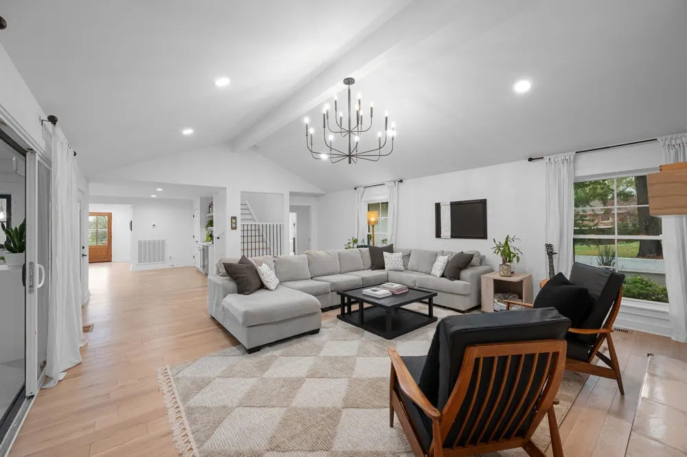 814 Wilson Pike Brentwood, TN 37027