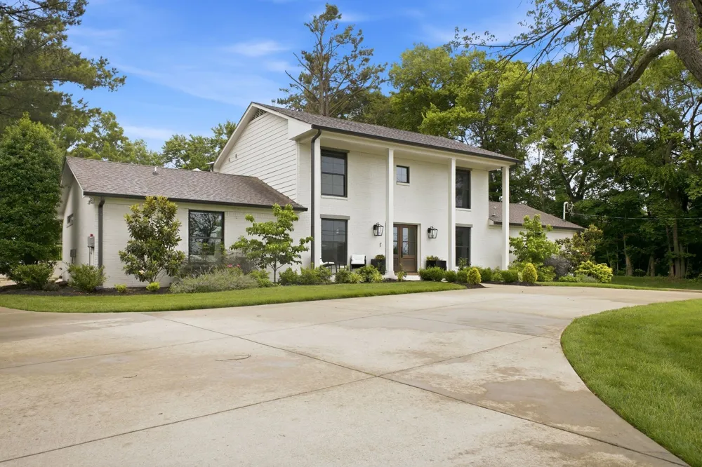 814 Wilson Pike Brentwood, TN 37027