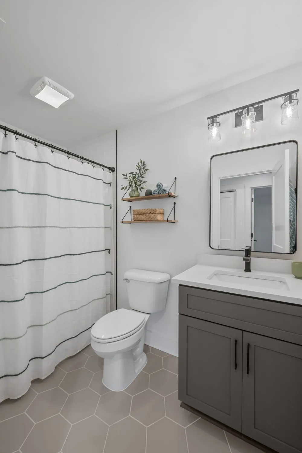 814 Wilson Pike Brentwood, TN 37027