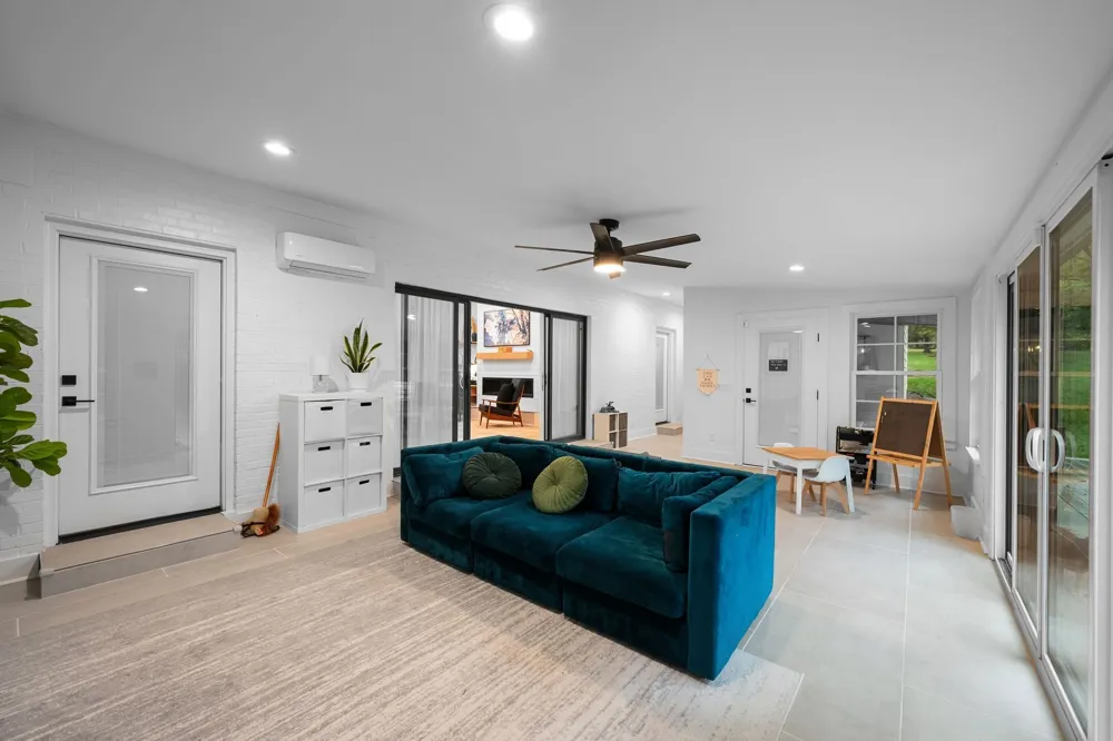 814 Wilson Pike Brentwood, TN 37027