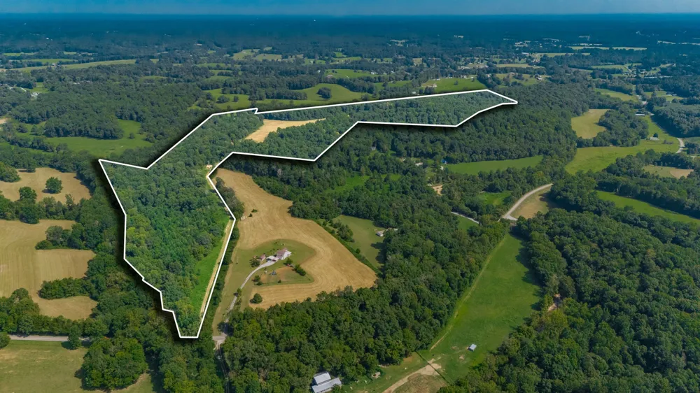 2313 Little Bartons Creek Rd Cumberland Furnace, TN 37051