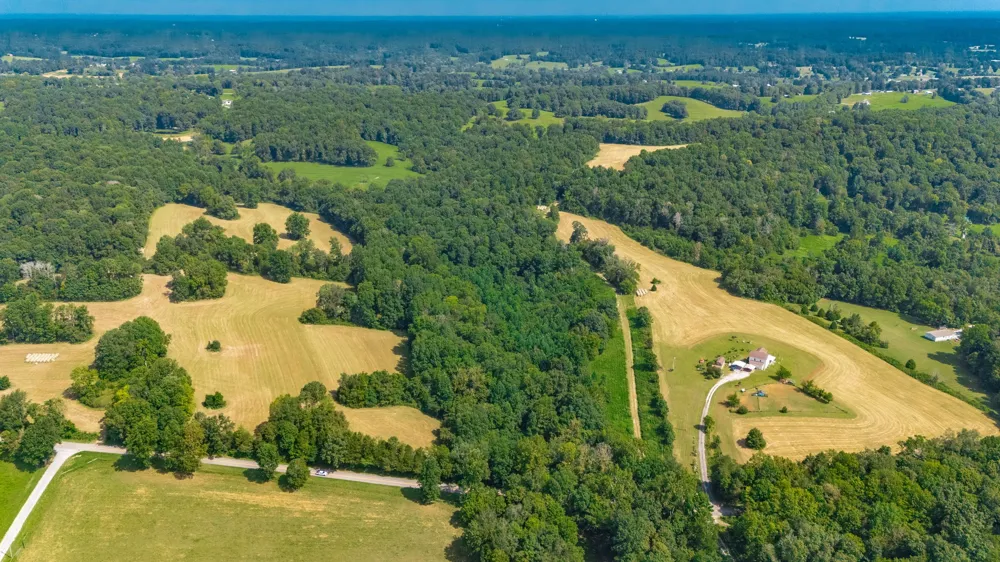 2313 Little Bartons Creek Rd Cumberland Furnace, TN 37051