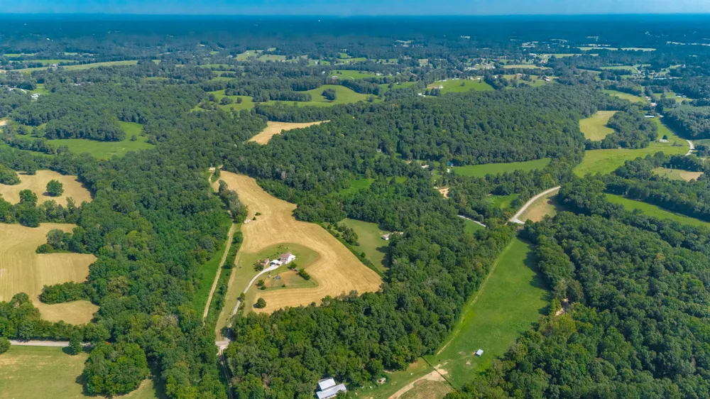 2313 Little Bartons Creek Rd Cumberland Furnace, TN 37051