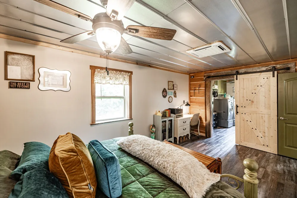 2313 Little Bartons Creek Rd Cumberland Furnace, TN 37051