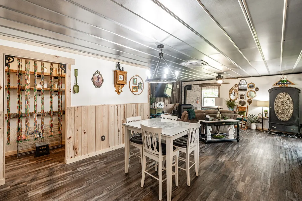 2313 Little Bartons Creek Rd Cumberland Furnace, TN 37051