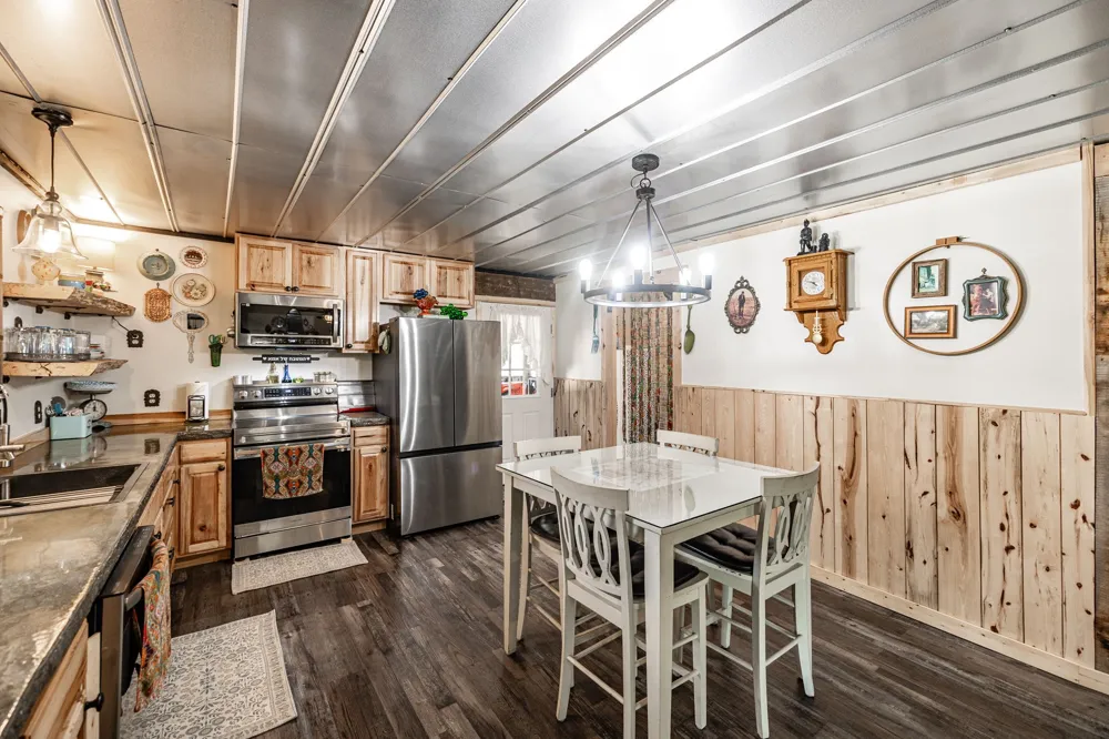 2313 Little Bartons Creek Rd Cumberland Furnace, TN 37051