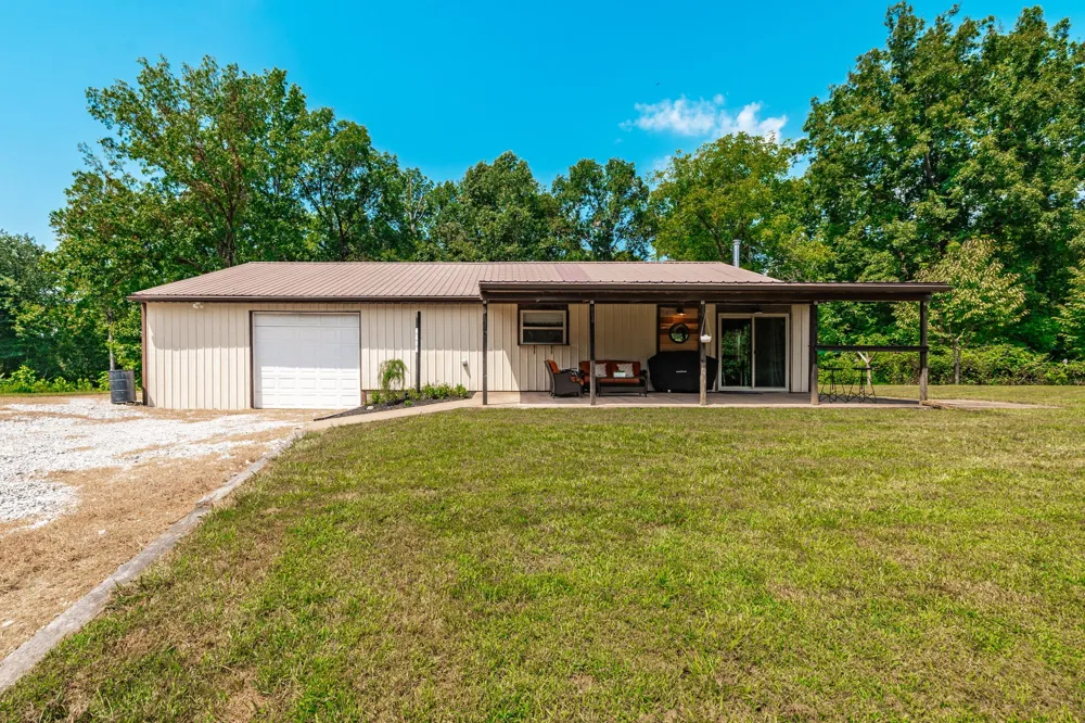 2313 Little Bartons Creek Rd Cumberland Furnace, TN 37051