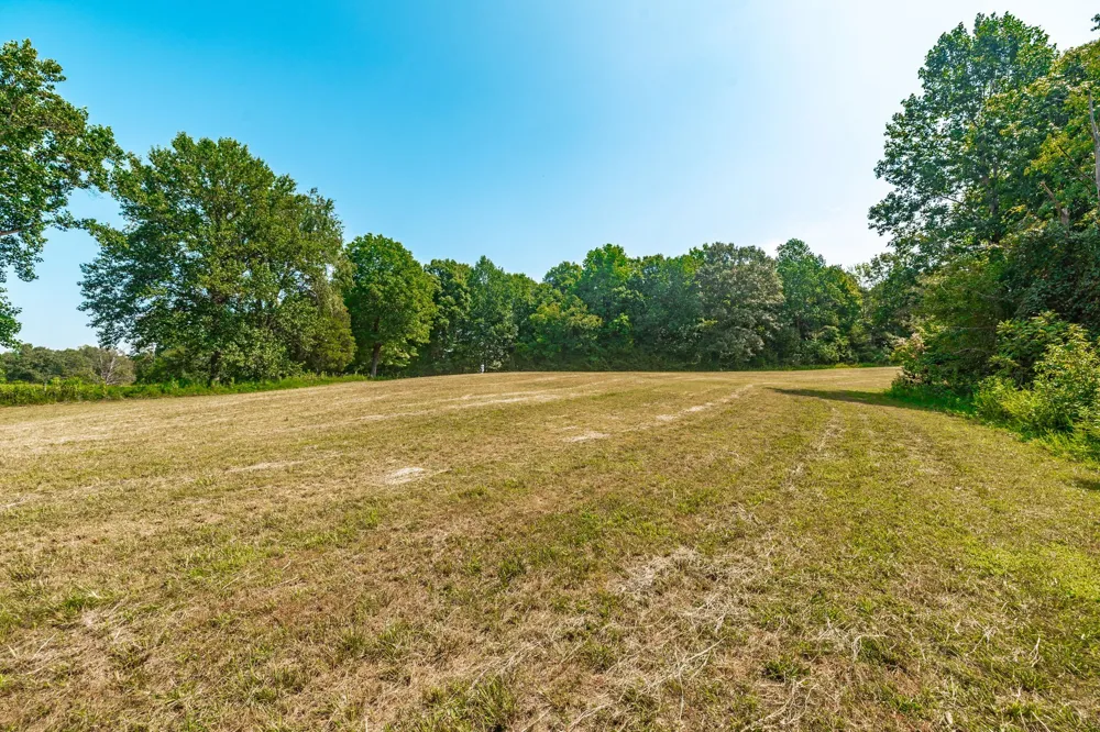 2313 Little Bartons Creek Rd Cumberland Furnace, TN 37051
