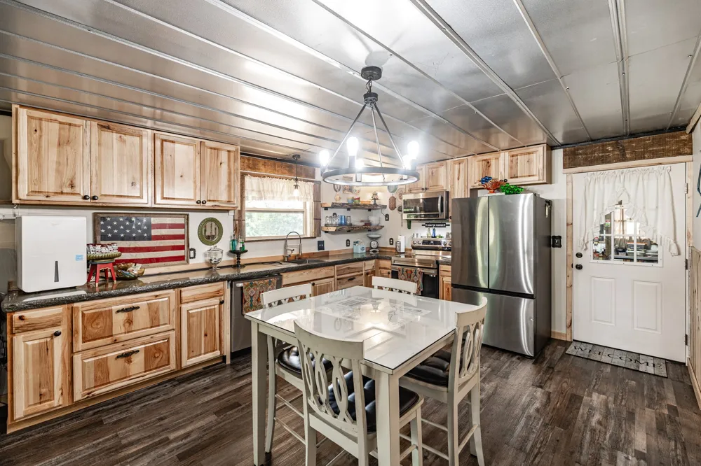 2313 Little Bartons Creek Rd Cumberland Furnace, TN 37051
