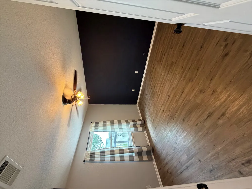 484 Cordova Loop Seguin, TX 78155
