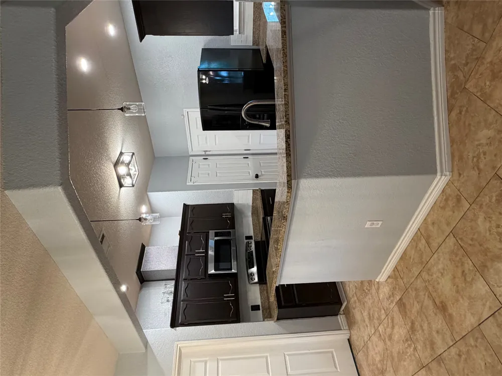 484 Cordova Loop Seguin, TX 78155
