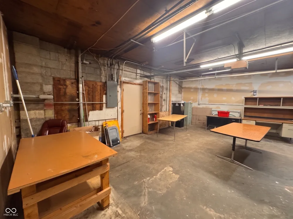 2113 S Memorial Drive New Castle, IN 47362