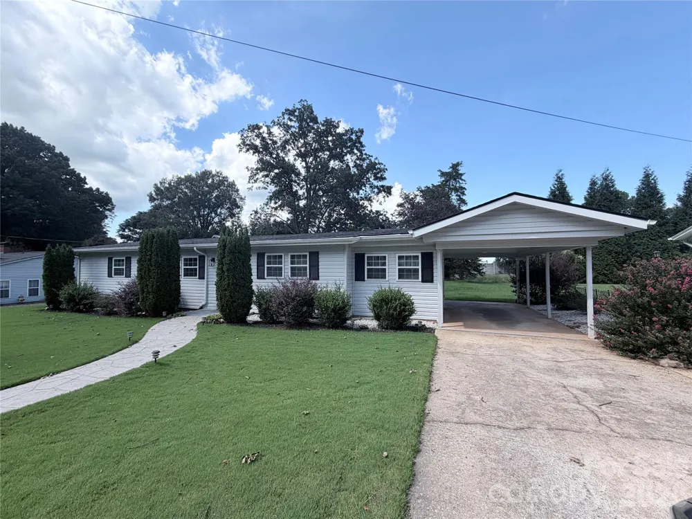 449 Virginia Avenue Statesville, NC 28677