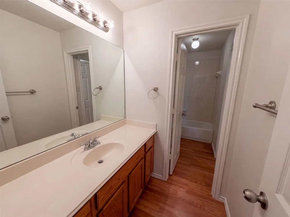 1402 Stone Oak Court Cedar Hill, TX 75104