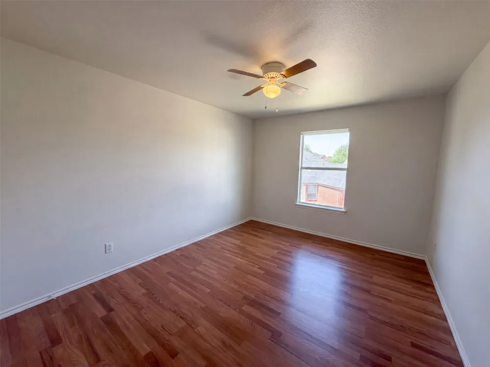 1402 Stone Oak Court Cedar Hill, TX 75104