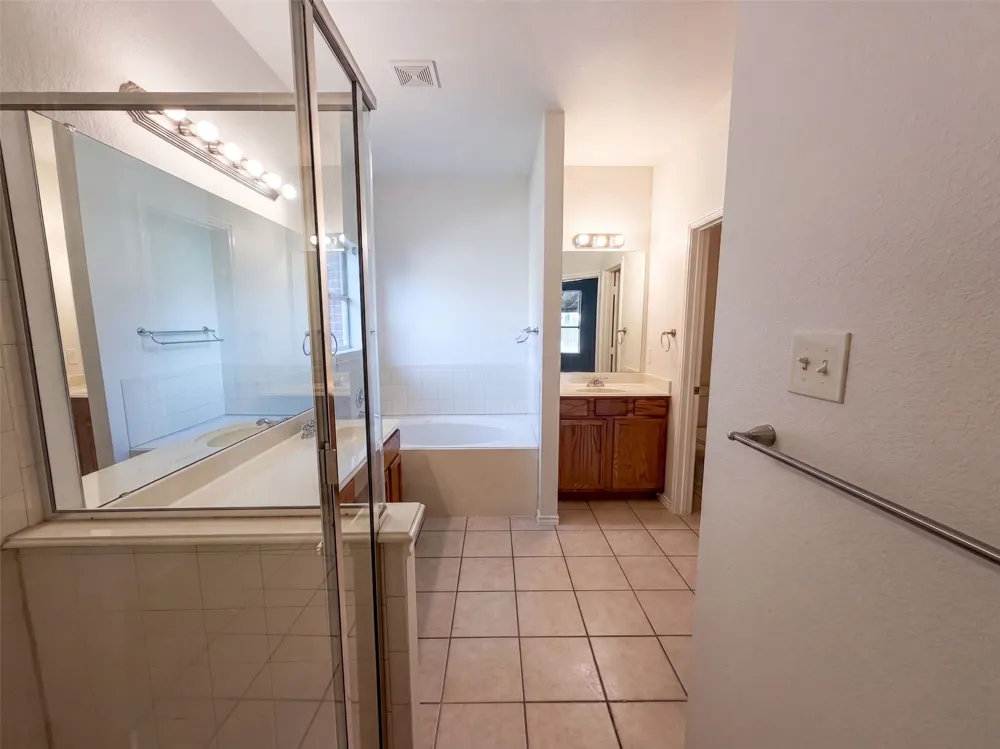 1402 Stone Oak Court Cedar Hill, TX 75104