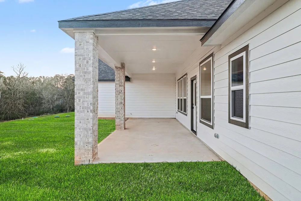 9602 Moss Rose Willis, TX 77378