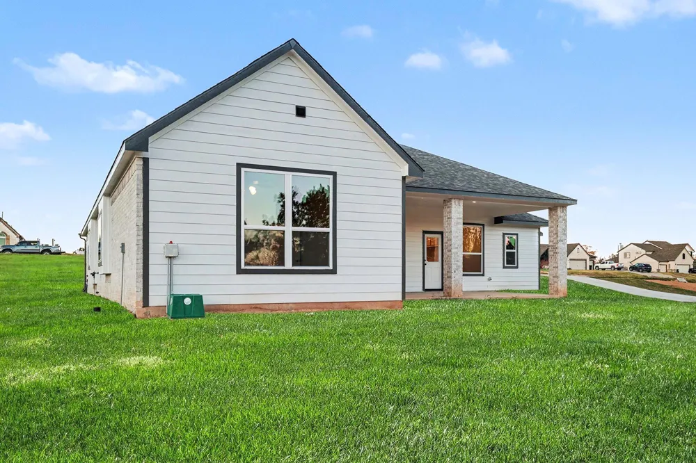 9602 Moss Rose Willis, TX 77378