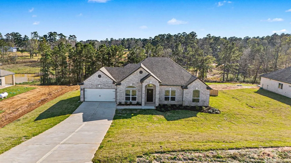 9602 Moss Rose Willis, TX 77378