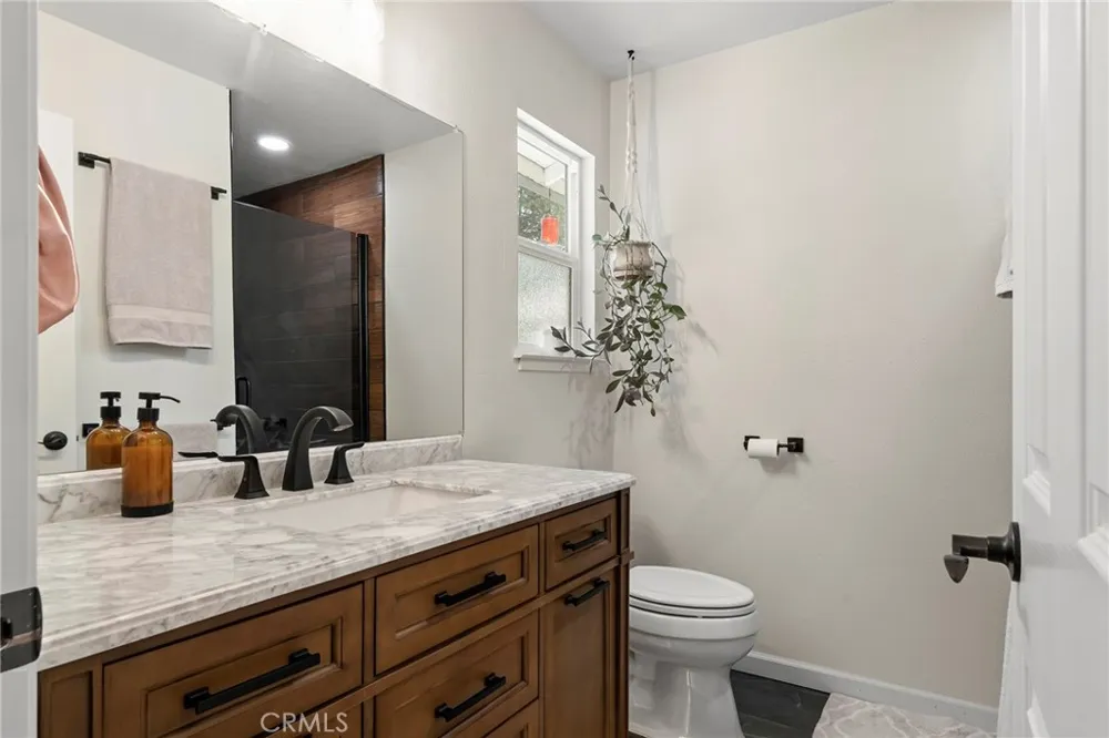 14043 Creston Road Magalia, CA 95954