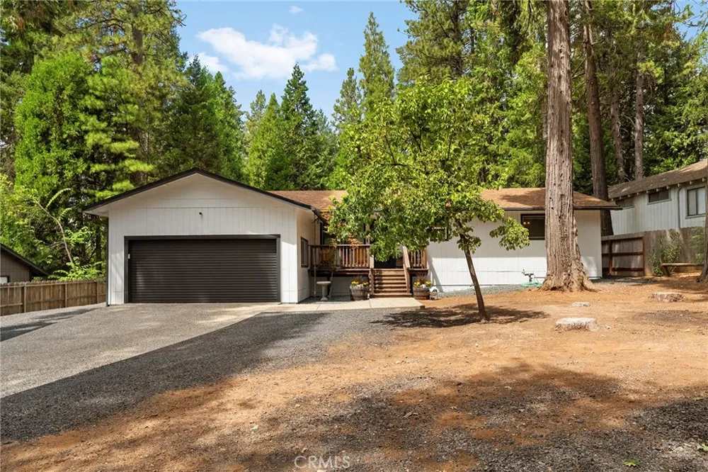 14043 Creston Road Magalia, CA 95954