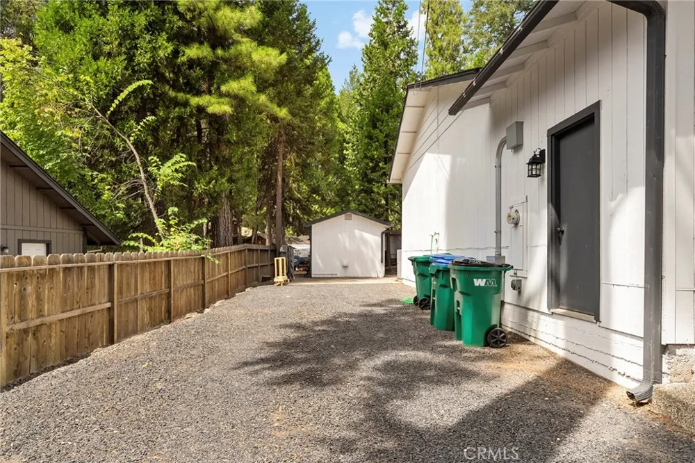 14043 Creston Road Magalia, CA 95954