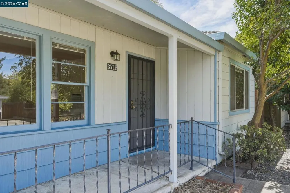 3712 Los Flores Ave Concord, CA 94519