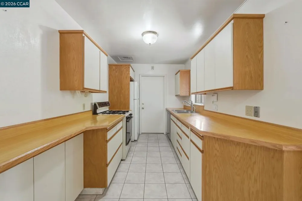 3712 Los Flores Ave Concord, CA 94519