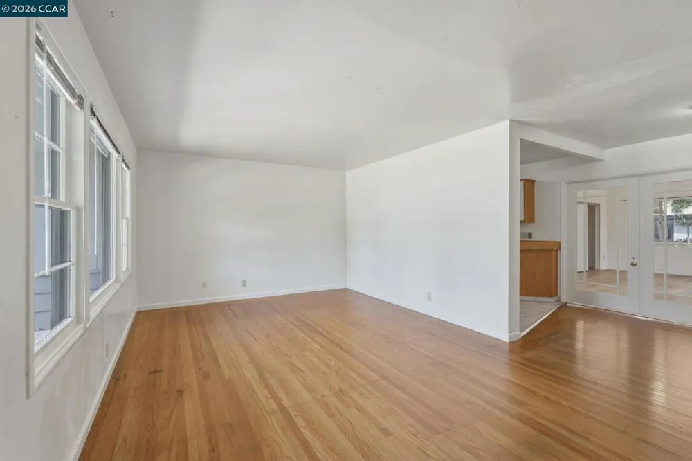 3712 Los Flores Ave Concord, CA 94519