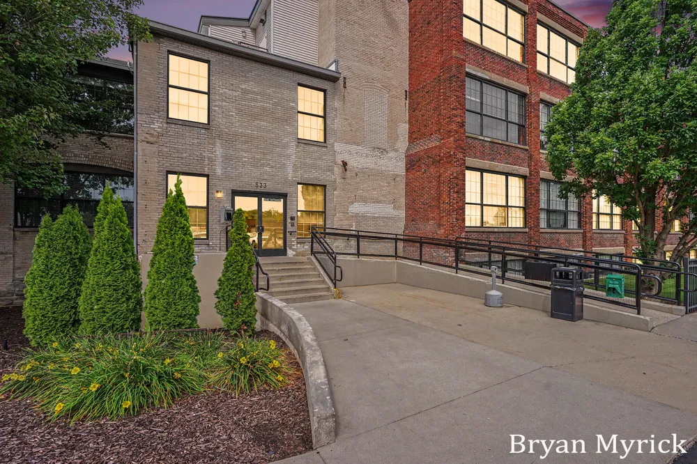 533 Columbia Avenue #009 Holland, MI 49423