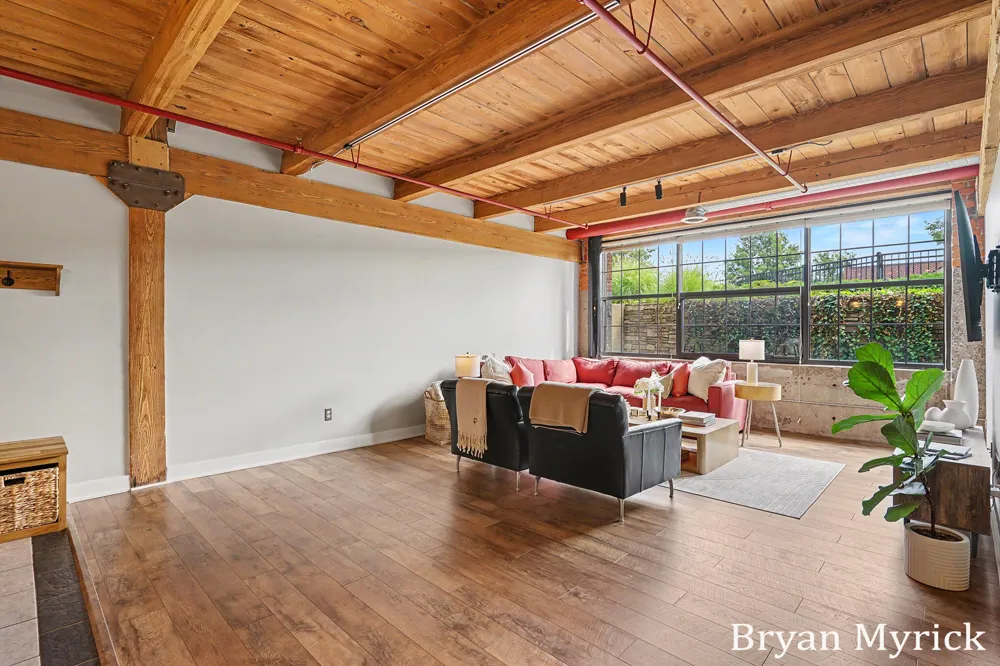 533 Columbia Avenue #009 Holland, MI 49423