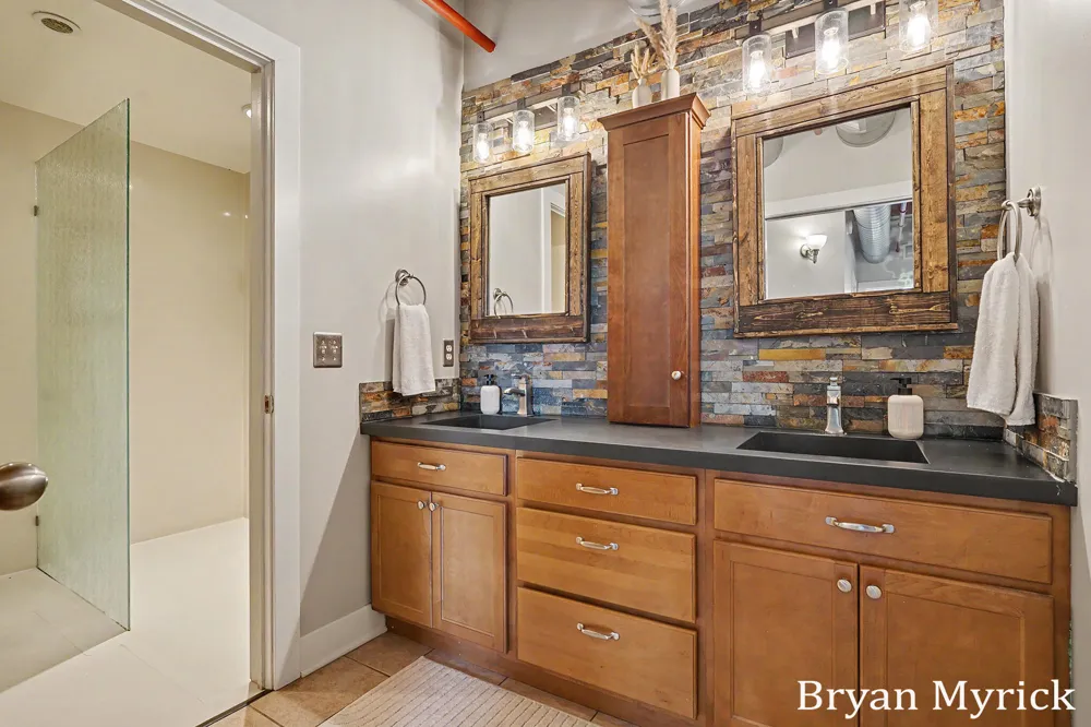 533 Columbia Avenue #009 Holland, MI 49423