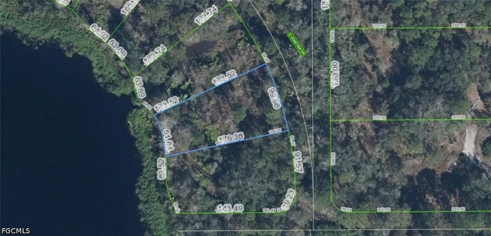 E Banyan Place Sebring, FL 33875
