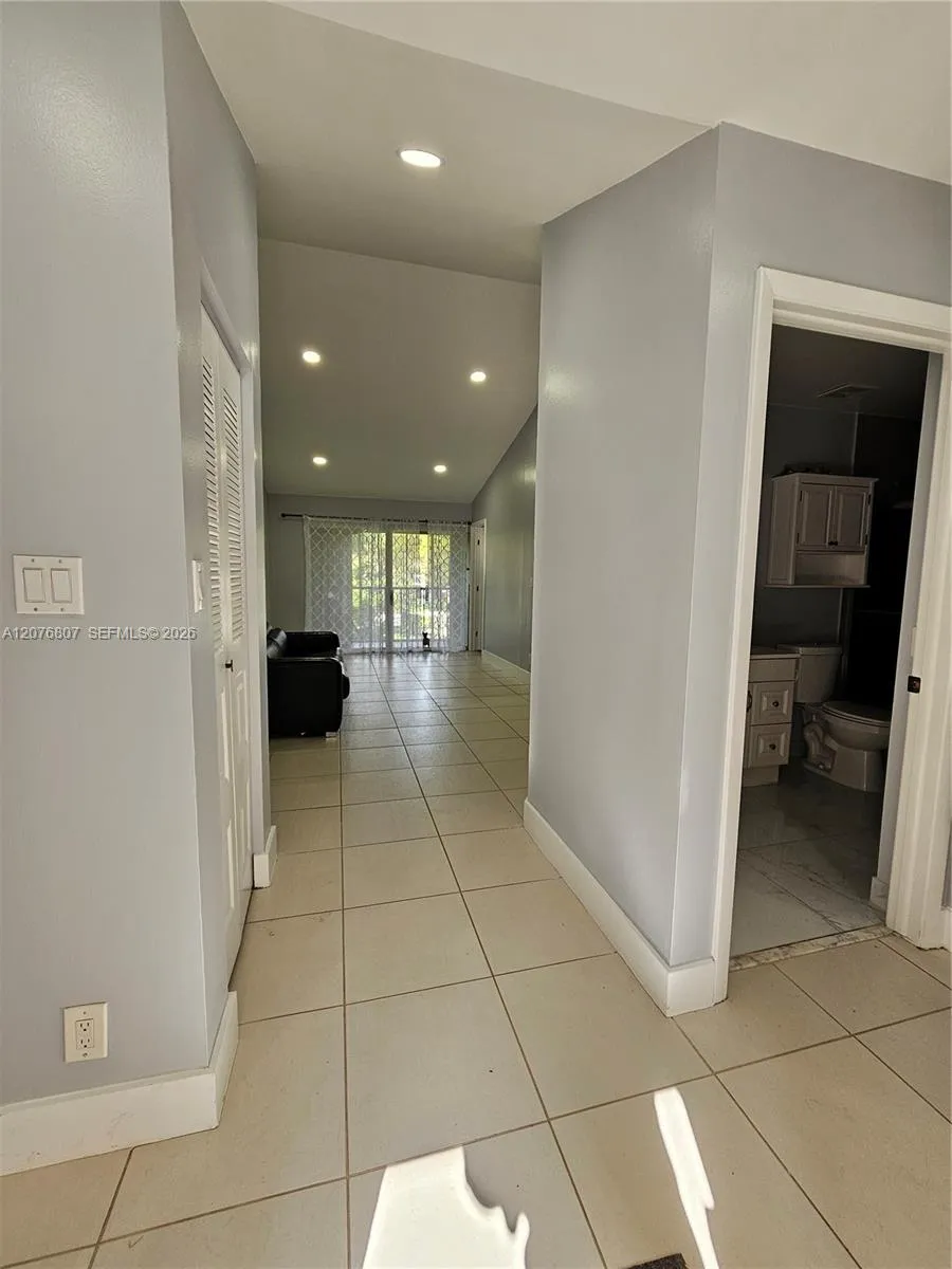 9077 SW 138th Pl #9077 Miami, FL 33186