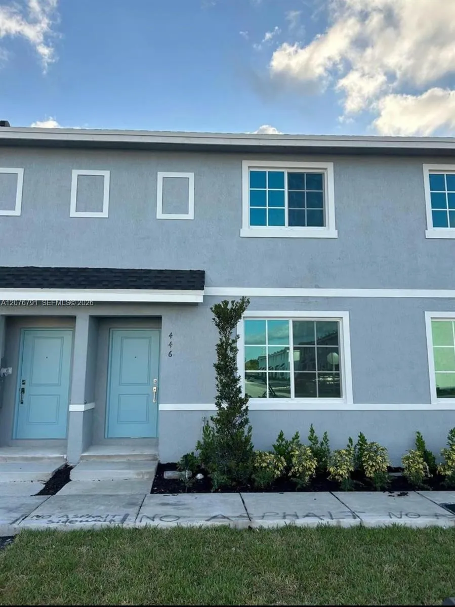 446 NW 11th Ave #446 Florida City, FL 33034
