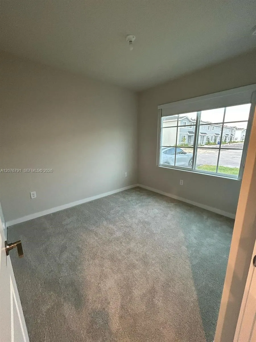 446 NW 11th Ave #446 Florida City, FL 33034