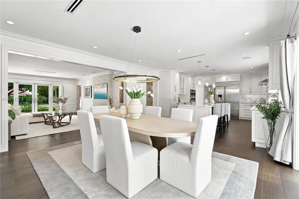 3267 Riviera Dr Coral Gables, FL 33134