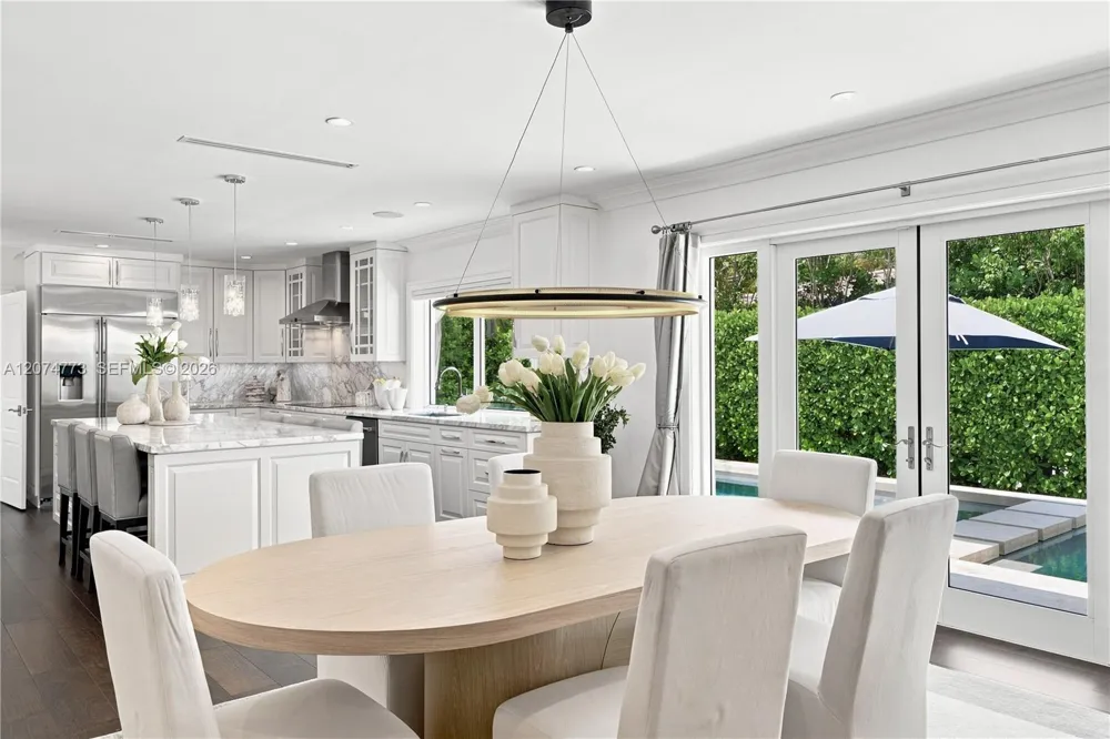 3267 Riviera Dr Coral Gables, FL 33134
