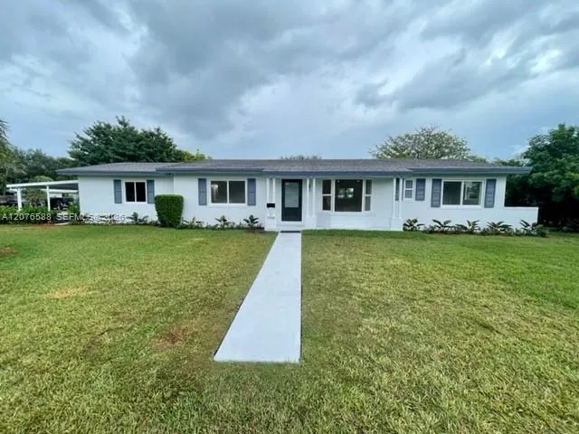 17051 SW 85th Ave Palmetto Bay, FL 33157