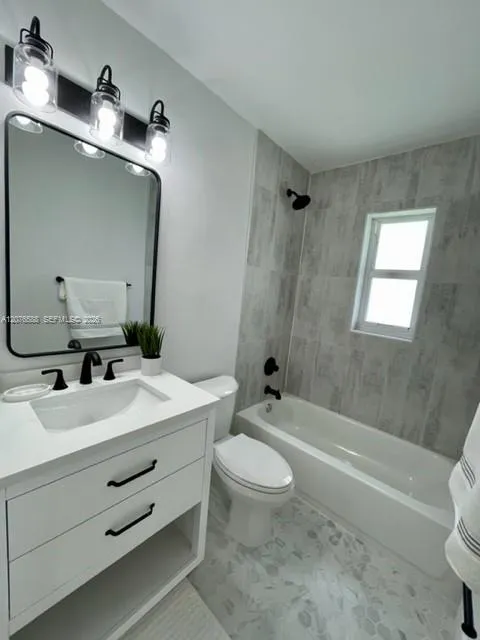 17051 SW 85th Ave Palmetto Bay, FL 33157