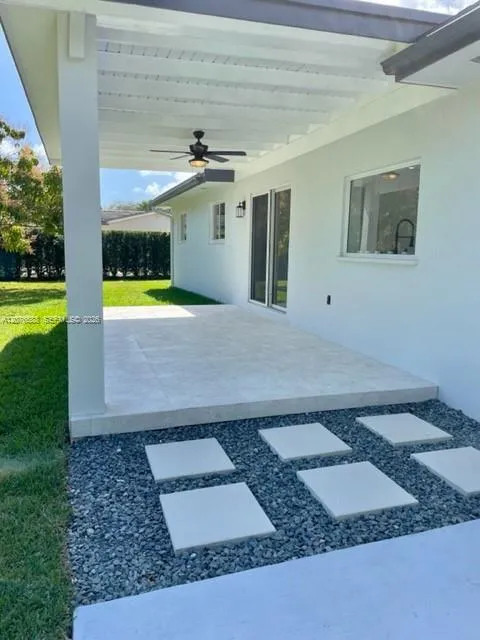 17051 SW 85th Ave Palmetto Bay, FL 33157