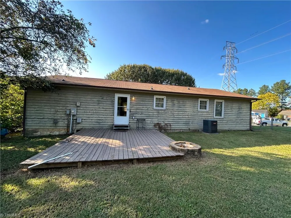1108 Raleigh Court High Point, NC 27262