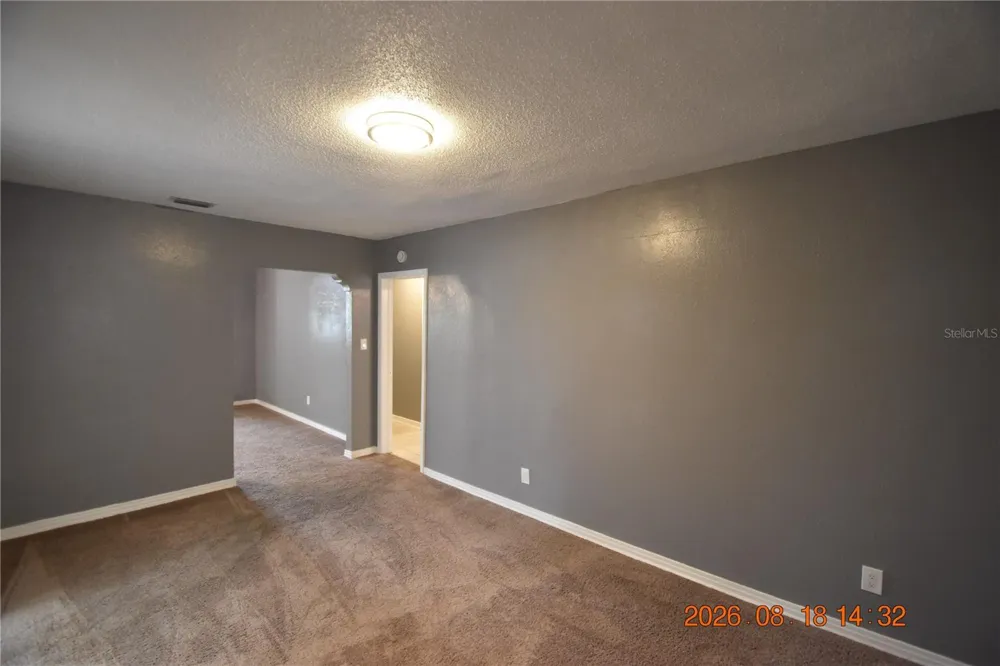 212 CLEARVIEW AVENUE Tampa, FL 33609